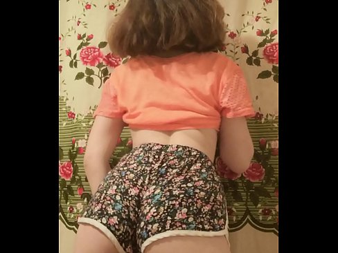 ❤️ Seksikas noor beib strippib oma pükse kaamera ees ära ☑ Just porn at us ❌️❤